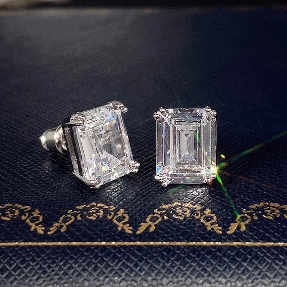 3.79Ct Emerald Cut Square Austrian Crystal VVS1 Simulated Diamond Studs Earrings - Picture 4 of 16